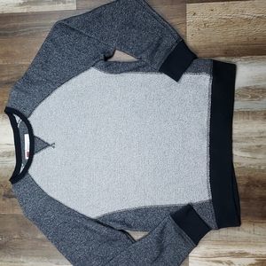 Levi's Light Weight  Super Super soft Long Sleeve Sweatshirt Size Medium